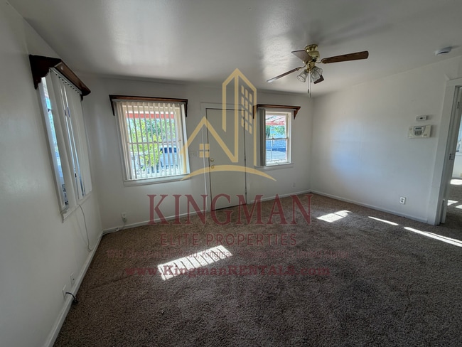 Building Photo - Bright 1BR Near Historic Downtown—Private & Full of Character