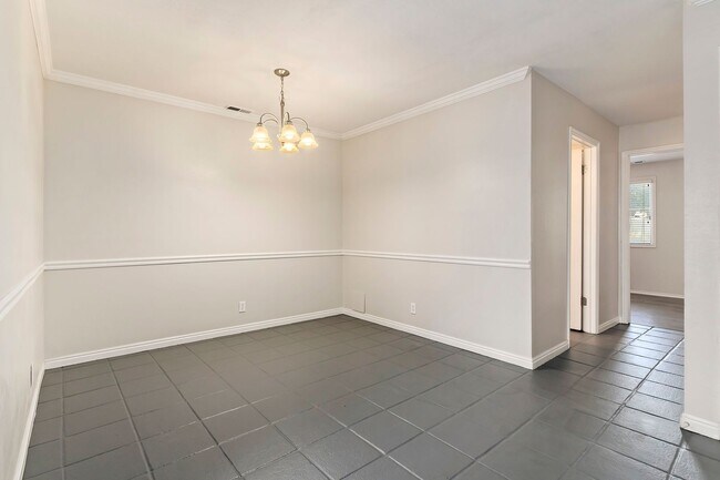 Building Photo - 715 N 1050 W