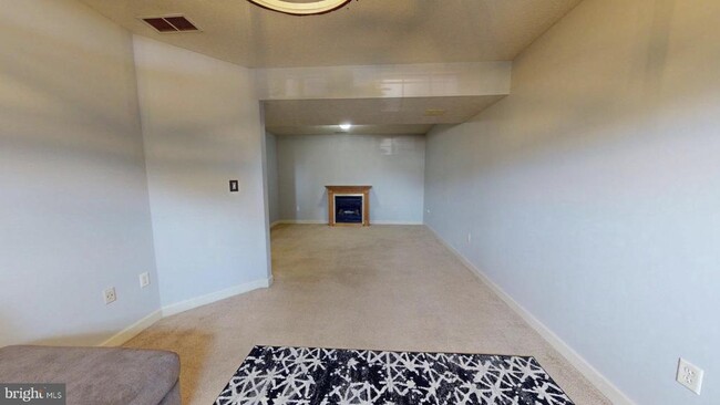 Building Photo - 609 Quartzite Cir