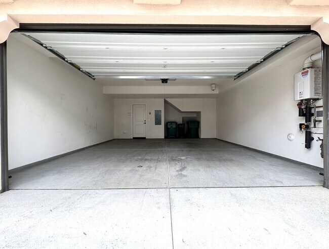 Building Photo - 64 Parkwood