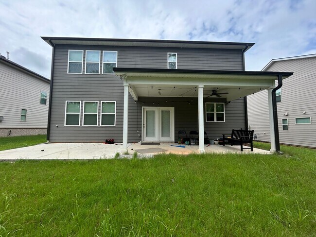 Building Photo - 413 Kinross Ln