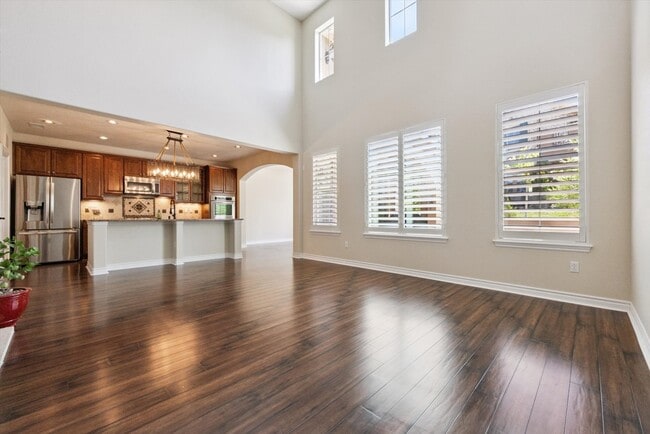 Building Photo - 9218 Viaggio Way
