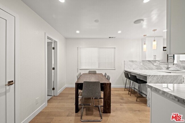 Building Photo - 4069 W Rosecrans Ave