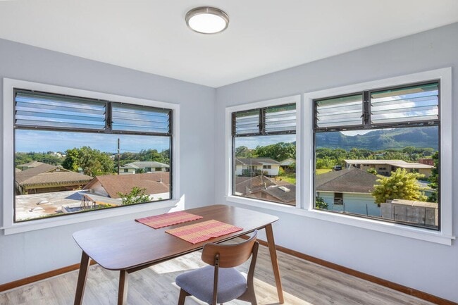 Building Photo - Unfurnished 2 bedroom, 1 bath home in quiet Lihue neighborhood, with views!