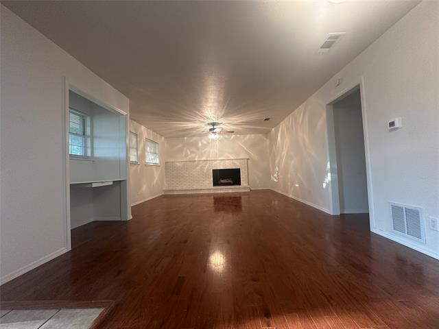 Building Photo - 304 N Central Expy