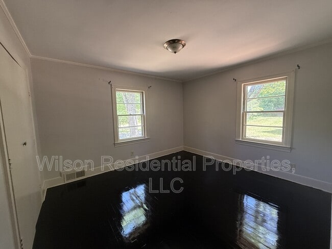 Building Photo - 2312 N Centennial St