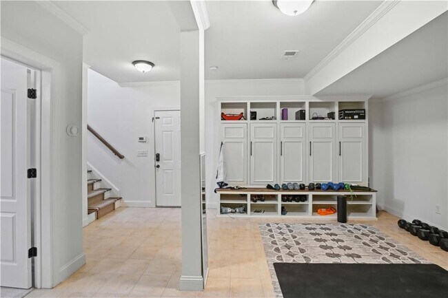 Building Photo - 306 Peachtree Ave NE