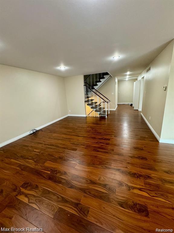 Building Photo - 7146 Pebble Park Dr