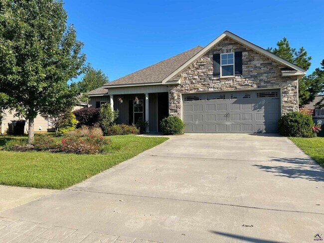 Primary Photo - 114 Highland Point Dr