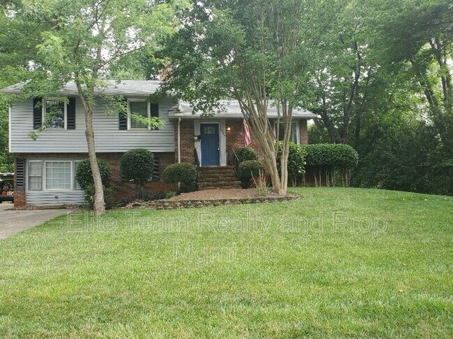 Primary Photo - 4918 White Oak Rd