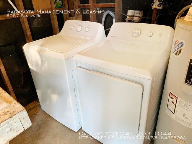 Building Photo - 5957 S Beneva Rd