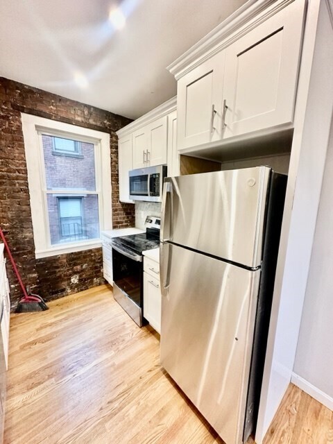 Building Photo - 76 N Margin St