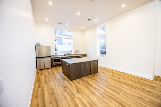 Building Photo - 3717 W 1500 N