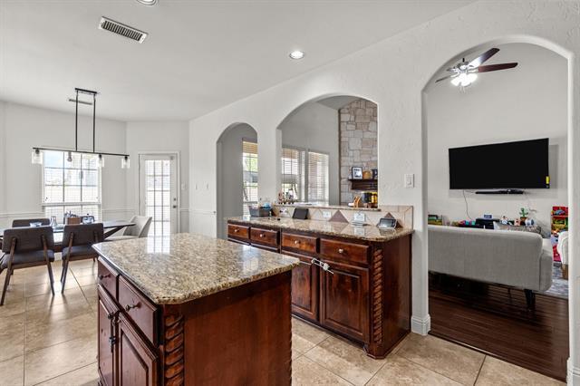 Building Photo - 3524 Hutch Dr