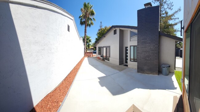 Building Photo - 5347 Bingham Ct