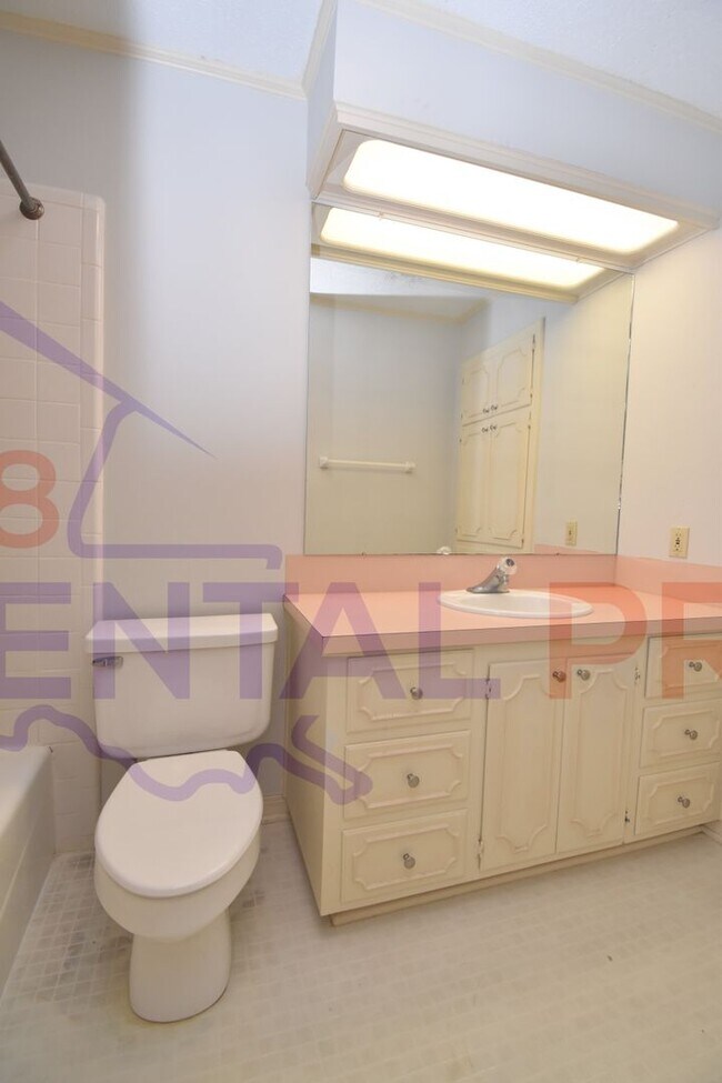 Building Photo - 2 Bedroom, 2 Bath Unit in Ruston
