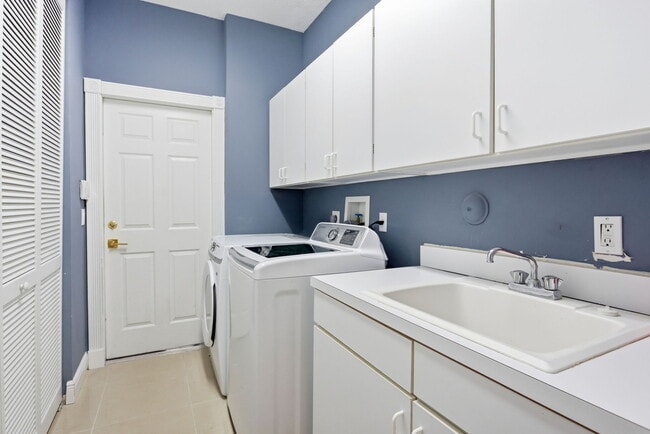 Building Photo - 21653 Marigot Dr