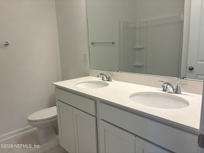 Building Photo - 135 Silver Myrtle Ct