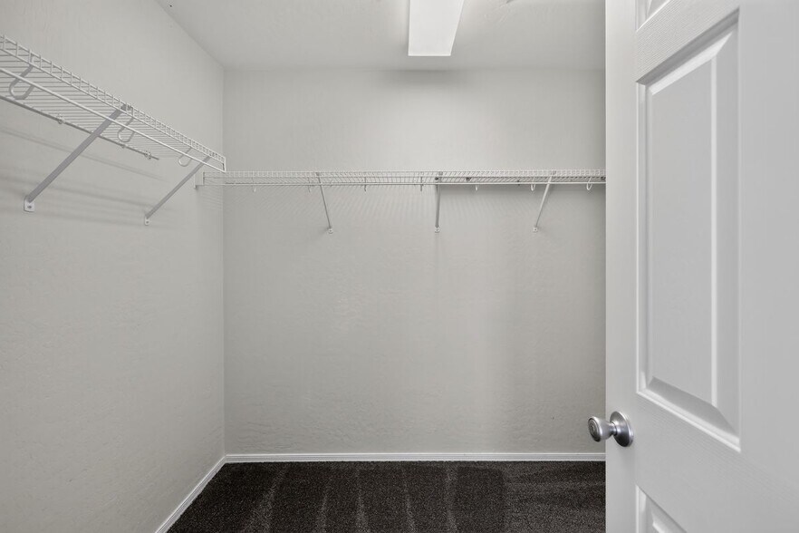 Building Photo - 6838 Sigri St
