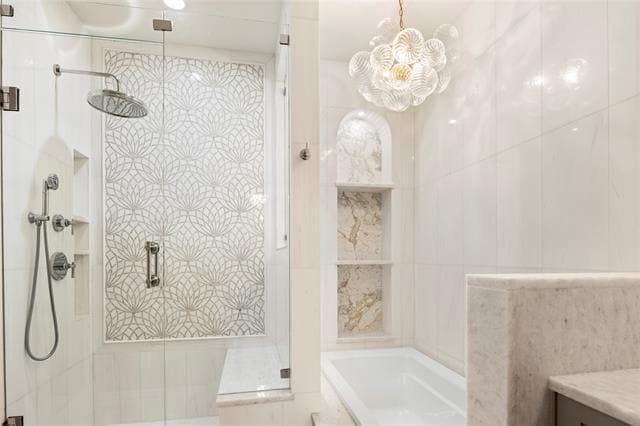 Building Photo - 5635 Cecina Dr