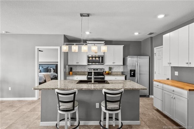 Building Photo - 10760 SW Cremona Way