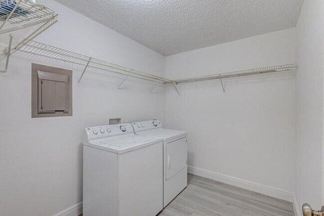 Building Photo - 1801 Sabal Ridge Ct