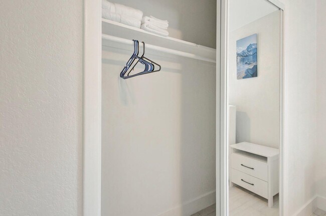 Building Photo - 3837 NE Melba Dr