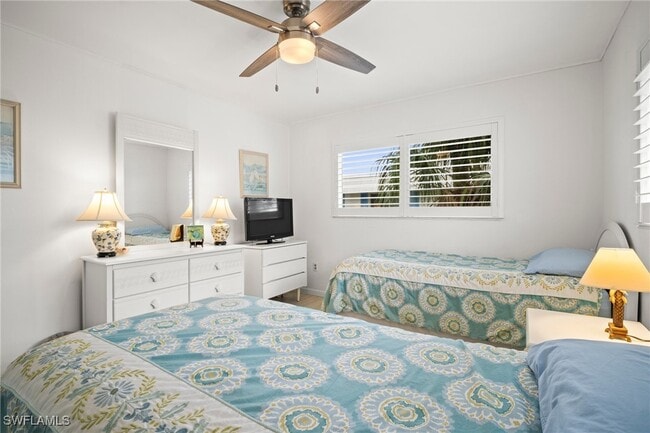 Building Photo - 2100 Gulf Shore Blvd N