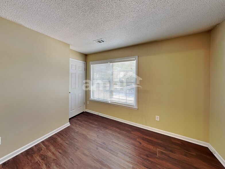 Building Photo - 3472 Chastain Glen Ln NE