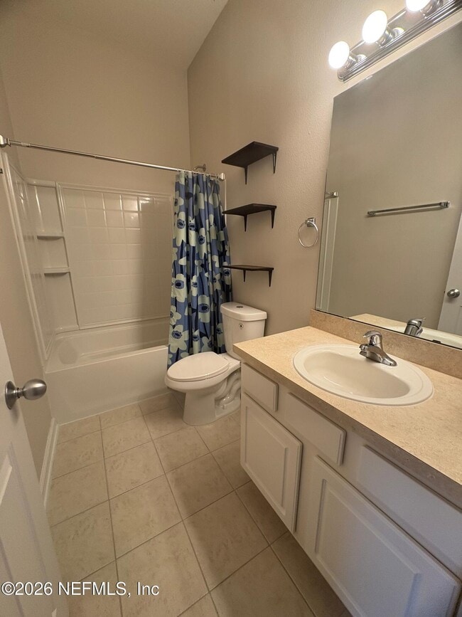 Building Photo - 607 Crystal Way
