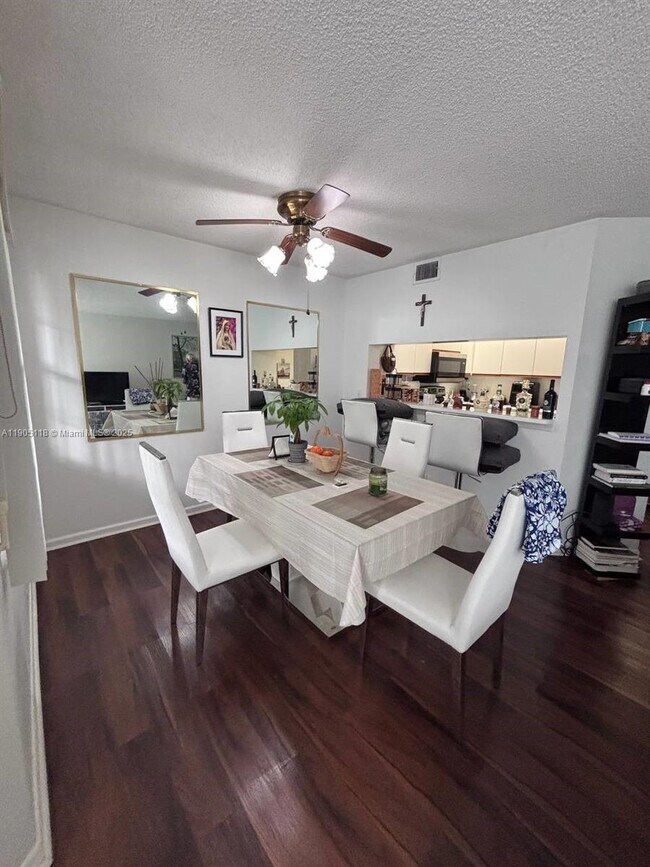 Building Photo - 500 SW 130th Terrace