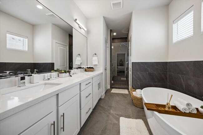 Building Photo - 10614 Cascade Ledge Ln