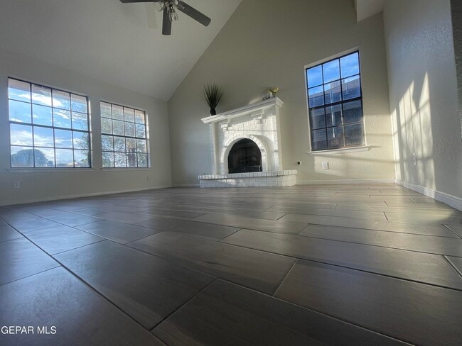 Building Photo - 1574 Rebecca Ann Dr