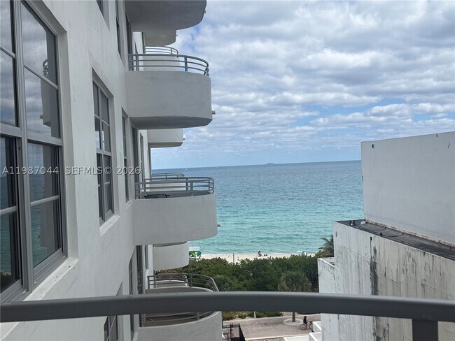 Building Photo - 5555 Collins Ave