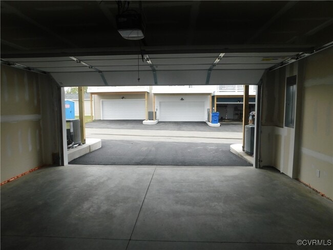 Building Photo - 7004 Leire Ln