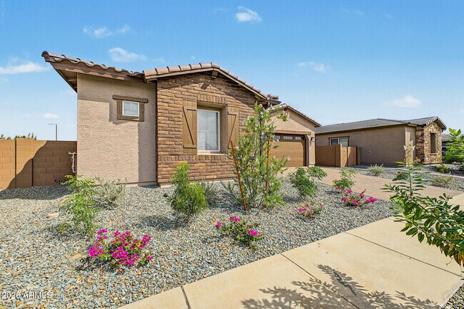 Building Photo - 9654 W Mitchell Dr