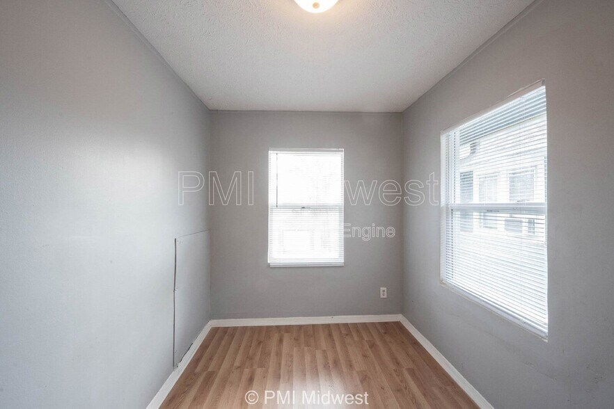 Building Photo - 3413 N Capitol Ave