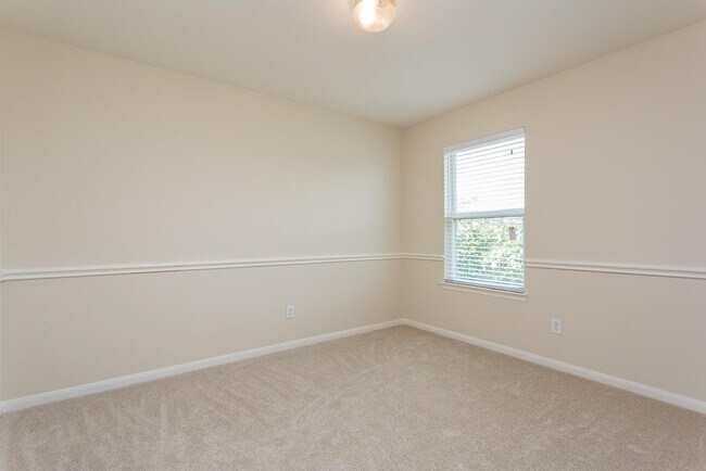 Building Photo - 8438 Resada Park Ln