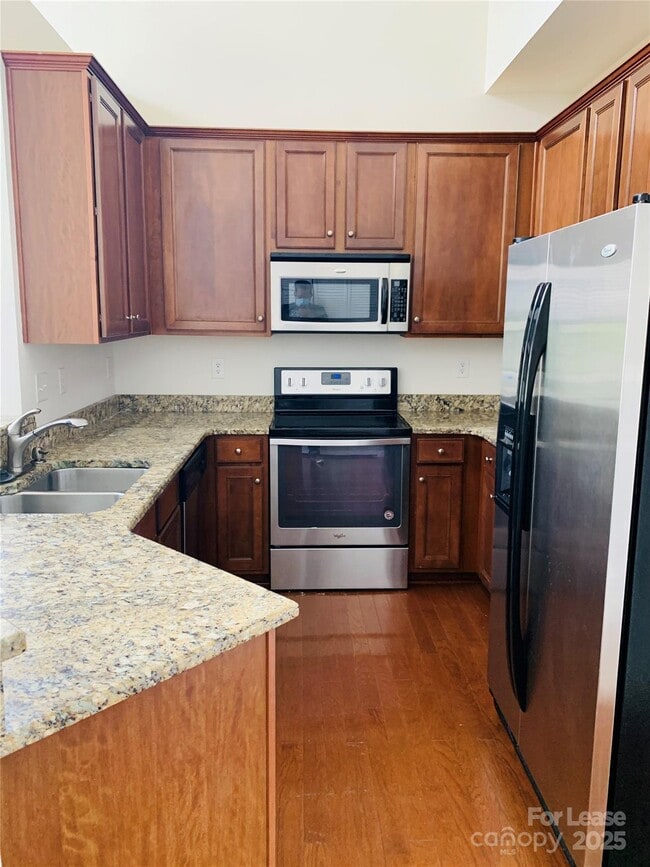 Building Photo - 14504 Grasslands Ct