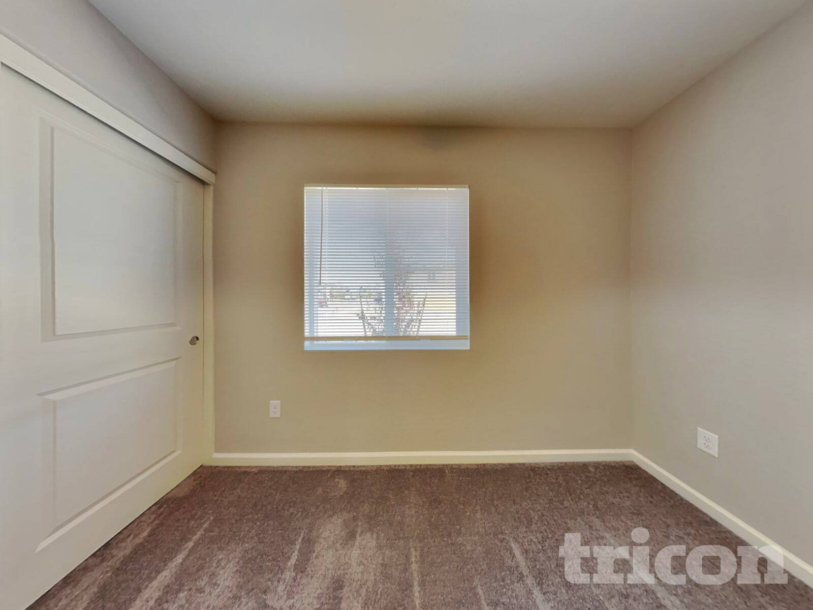 Building Photo - 8958 Elk Ravine Dr