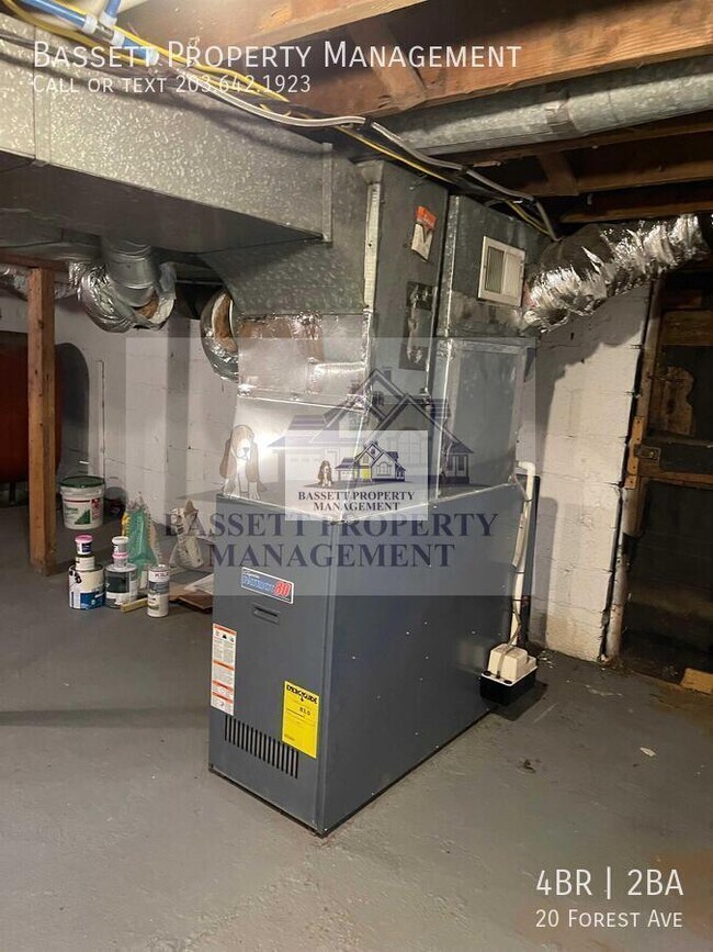 Building Photo - 20 Forest Ave