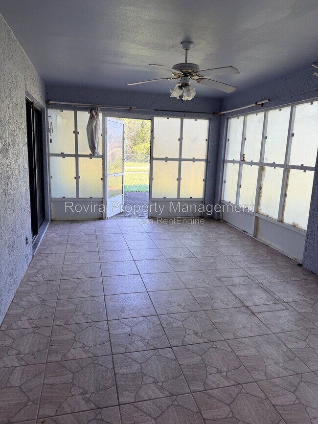 Building Photo - 602 Wallaby Ln