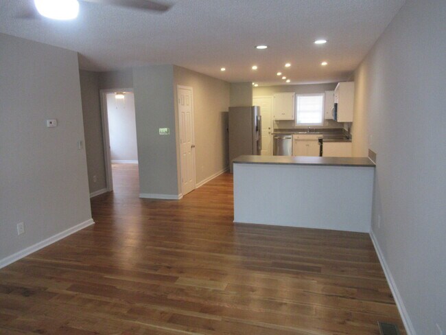 Building Photo - Renovated 2-Bedroom Duplex for Rent Just North of Lincolnton!