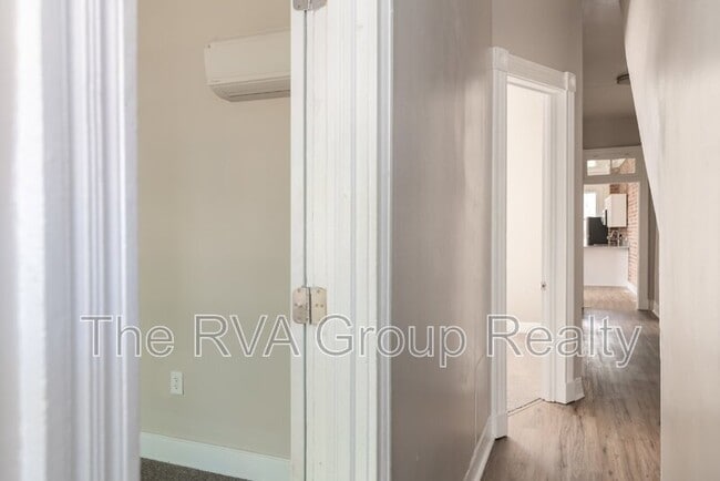 Building Photo - 609 N 27th St