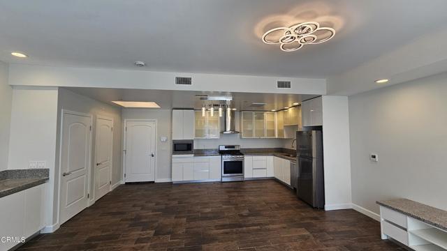 Building Photo - 28 N 3rd St