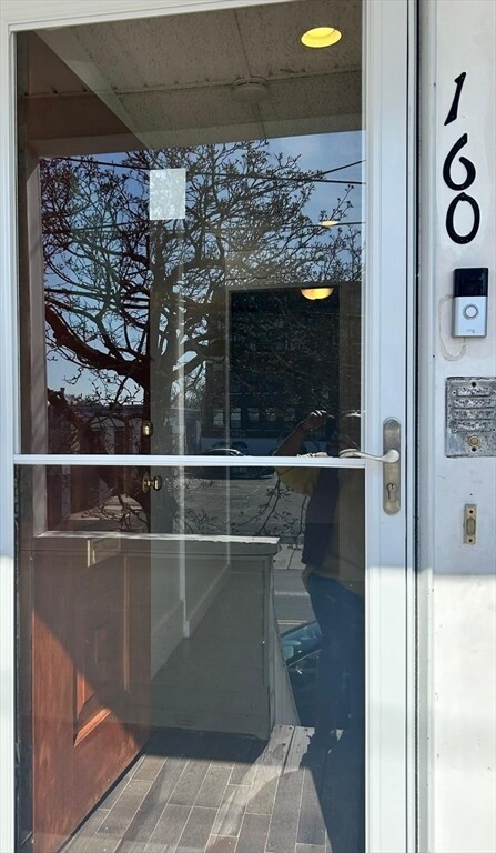 Building Photo - 160 Bryant St