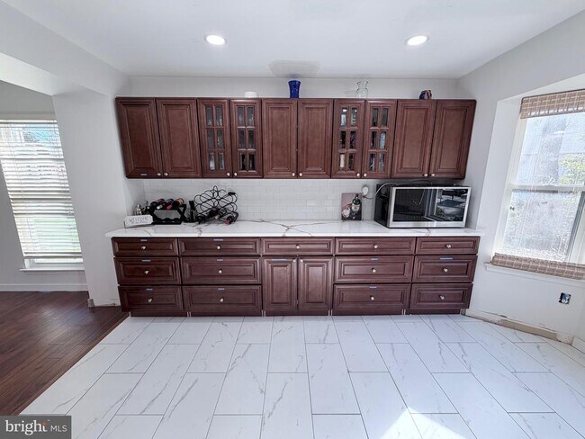 Building Photo - 6610 Cottontail Ct