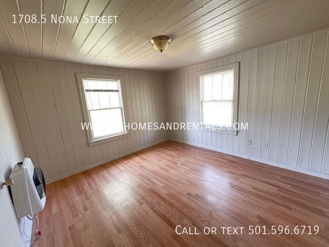 Building Photo - 1708.5 Nona St