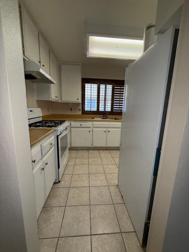 Building Photo - Rockridge Ln