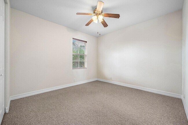 Building Photo - 3446 Princeton Dr